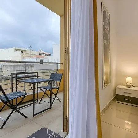 Апартаменты Lovely 2bed Near Balluta Bay & Cafes Kappara